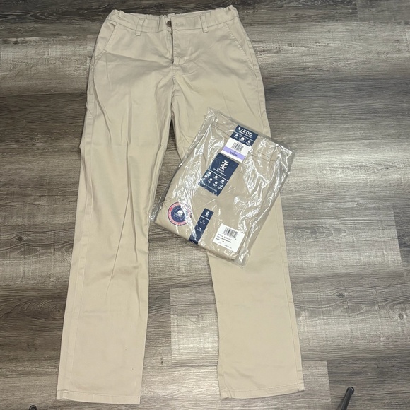 2 PAIRS - Boys IZOD Slim Fit Stretch Khaki Pants - size 18 - NWT school uniform - Picture 1 of 4